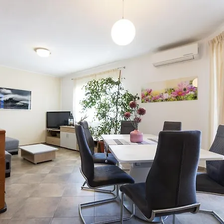 Apartman Carmen Pula